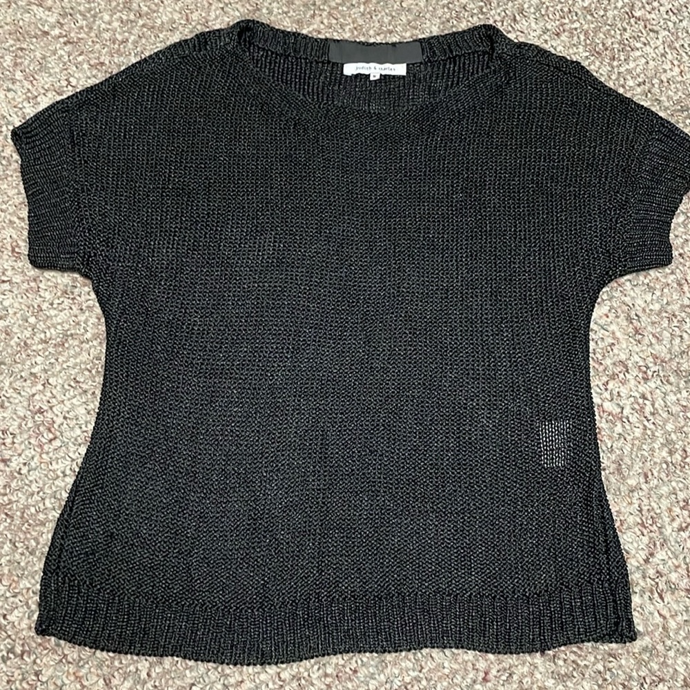 Black Short Sleeve Knit Top